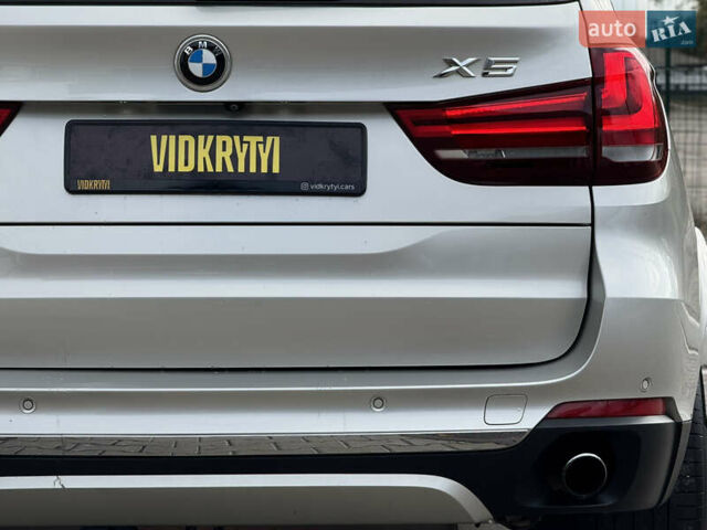 Серый БМВ Х5, объемом двигателя 3 л и пробегом 305 тыс. км за 18990 $, фото 21 на Automoto.ua