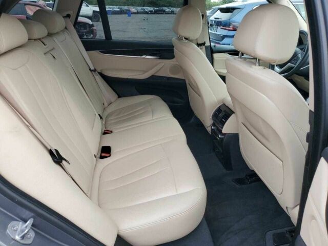 Серый БМВ Х5, объемом двигателя 3 л и пробегом 54 тыс. км за 6800 $, фото 9 на Automoto.ua