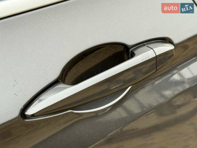 Серый БМВ Х5, объемом двигателя 3 л и пробегом 220 тыс. км за 25300 $, фото 25 на Automoto.ua