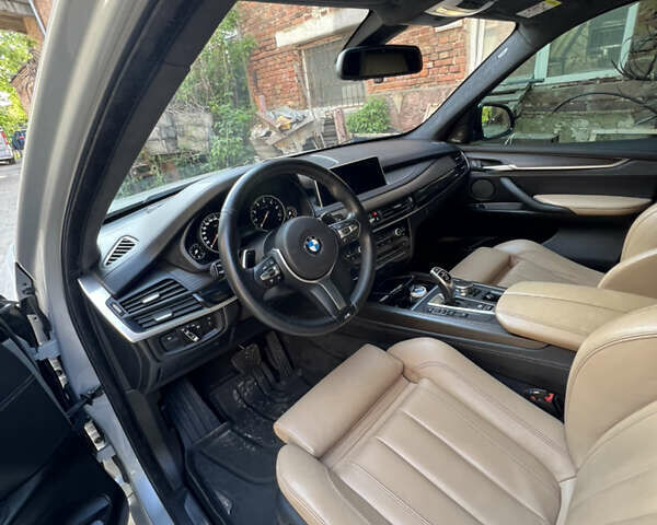 Серый БМВ Х5, объемом двигателя 2.98 л и пробегом 110 тыс. км за 34500 $, фото 14 на Automoto.ua