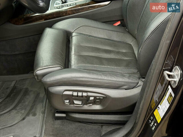 Серый БМВ Х5, объемом двигателя 3 л и пробегом 220 тыс. км за 25300 $, фото 43 на Automoto.ua