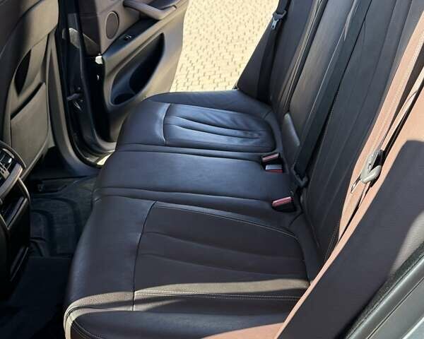 Серый БМВ Х5, объемом двигателя 2 л и пробегом 165 тыс. км за 27500 $, фото 20 на Automoto.ua