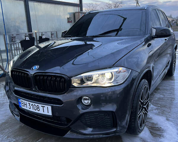Серый БМВ Х5, объемом двигателя 2 л и пробегом 120 тыс. км за 37700 $, фото 11 на Automoto.ua