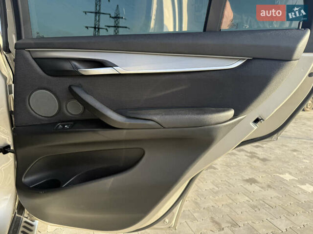 Сірий БМВ Х5, об'ємом двигуна 2.99 л та пробігом 131 тис. км за 27850 $, фото 19 на Automoto.ua