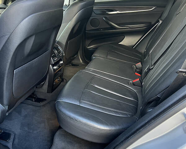 Сірий БМВ Х5, об'ємом двигуна 2.99 л та пробігом 193 тис. км за 27500 $, фото 32 на Automoto.ua