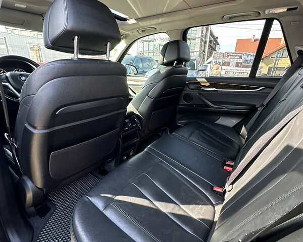 Сірий БМВ Х5, об'ємом двигуна 2.98 л та пробігом 144 тис. км за 26500 $, фото 26 на Automoto.ua