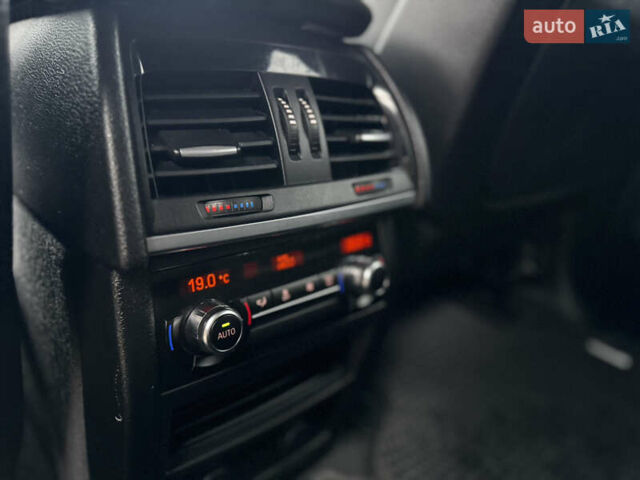 Серый БМВ Х5, объемом двигателя 3 л и пробегом 127 тыс. км за 19700 $, фото 20 на Automoto.ua