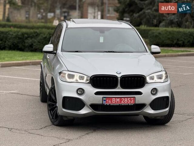Сірий БМВ Х5, об'ємом двигуна 2.98 л та пробігом 140 тис. км за 27500 $, фото 43 на Automoto.ua