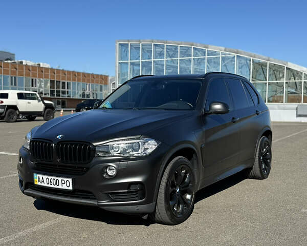 Серый БМВ Х5, объемом двигателя 2 л и пробегом 159 тыс. км за 24900 $, фото 14 на Automoto.ua