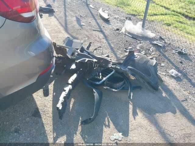 Сірий БМВ Х5, об'ємом двигуна 3 л та пробігом 54 тис. км за 6400 $, фото 11 на Automoto.ua