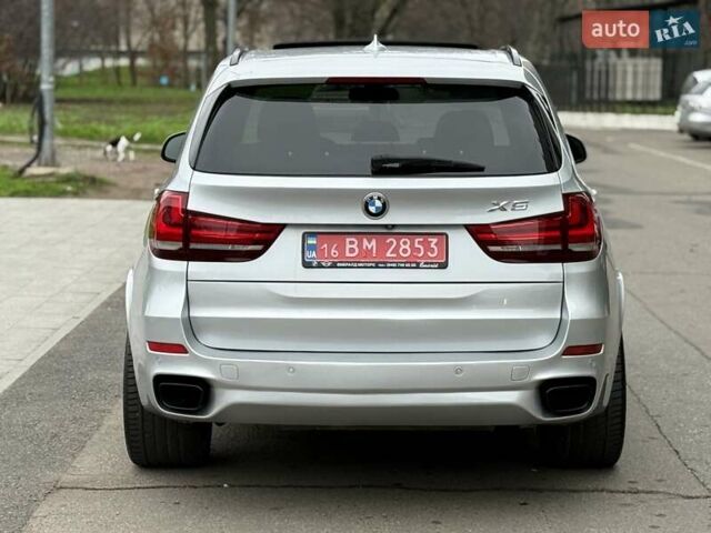 Сірий БМВ Х5, об'ємом двигуна 2.98 л та пробігом 140 тис. км за 27500 $, фото 5 на Automoto.ua