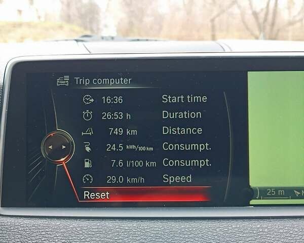 Серый БМВ Х5, объемом двигателя 2 л и пробегом 177 тыс. км за 19900 $, фото 15 на Automoto.ua