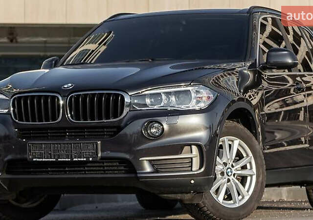 Серый БМВ Х5, объемом двигателя 2 л и пробегом 130 тыс. км за 24500 $, фото 2 на Automoto.ua