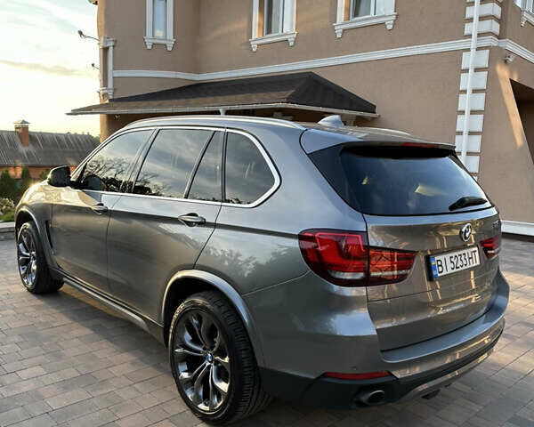 Серый БМВ Х5, объемом двигателя 2.98 л и пробегом 155 тыс. км за 25000 $, фото 1 на Automoto.ua