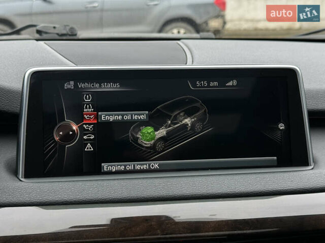 Серый БМВ Х5, объемом двигателя 3 л и пробегом 220 тыс. км за 25300 $, фото 97 на Automoto.ua