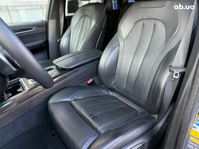 Серый БМВ Х5, объемом двигателя 2 л и пробегом 137 тыс. км за 36990 $, фото 28 на Automoto.ua