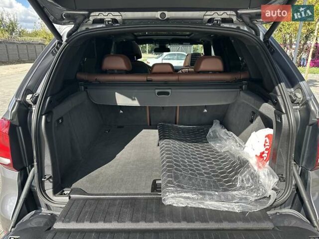 Серый БМВ Х5, объемом двигателя 2.99 л и пробегом 140 тыс. км за 42000 $, фото 16 на Automoto.ua