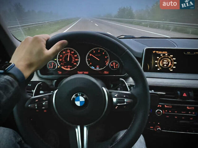 Серый БМВ Х5, объемом двигателя 2 л и пробегом 120 тыс. км за 37700 $, фото 2 на Automoto.ua
