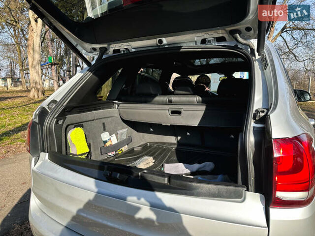 Сірий БМВ Х5, об'ємом двигуна 4.39 л та пробігом 80 тис. км за 33333 $, фото 35 на Automoto.ua