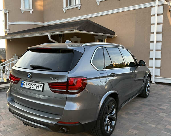 Серый БМВ Х5, объемом двигателя 2.98 л и пробегом 155 тыс. км за 25000 $, фото 11 на Automoto.ua