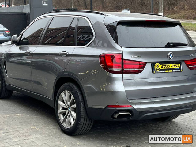 Серый БМВ Х5, объемом двигателя 2 л и пробегом 171 тыс. км за 25600 $, фото 3 на Automoto.ua