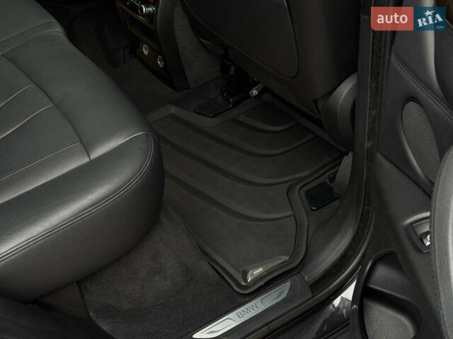 Серый БМВ Х5, объемом двигателя 3 л и пробегом 220 тыс. км за 25300 $, фото 72 на Automoto.ua