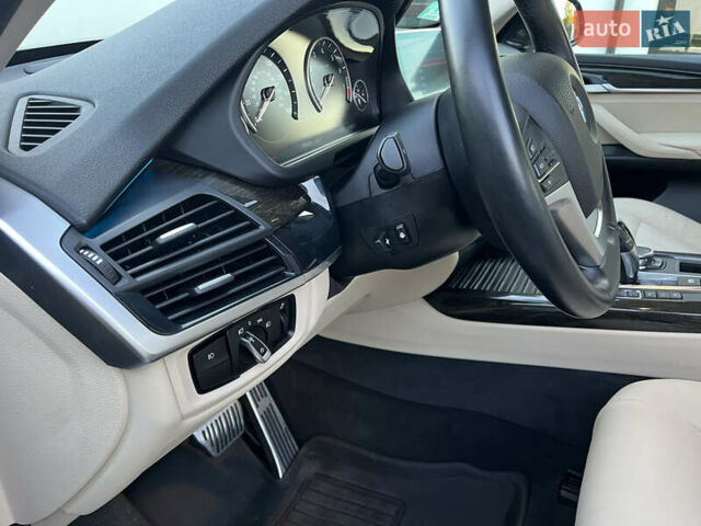 Сірий БМВ Х5, об'ємом двигуна 2.98 л та пробігом 146 тис. км за 25500 $, фото 1 на Automoto.ua