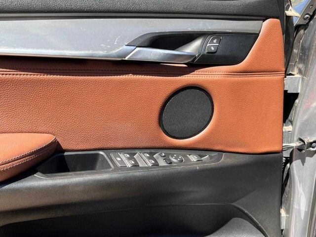 Сірий БМВ Х5, об'ємом двигуна 2 л та пробігом 49 тис. км за 24000 $, фото 9 на Automoto.ua