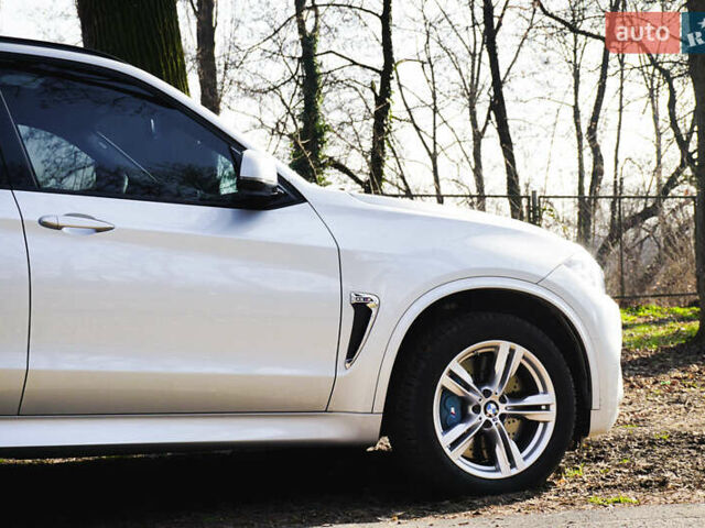 Сірий БМВ Х5, об'ємом двигуна 4.39 л та пробігом 80 тис. км за 33333 $, фото 27 на Automoto.ua