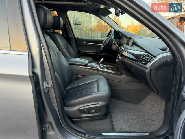 Серый БМВ Х5, объемом двигателя 2.98 л и пробегом 209 тыс. км за 19500 $, фото 32 на Automoto.ua