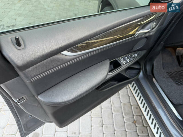 Серый БМВ Х5, объемом двигателя 2.98 л и пробегом 209 тыс. км за 19500 $, фото 20 на Automoto.ua