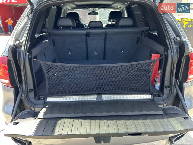 Сірий БМВ Х5, об'ємом двигуна 2 л та пробігом 136 тис. км за 31000 $, фото 14 на Automoto.ua