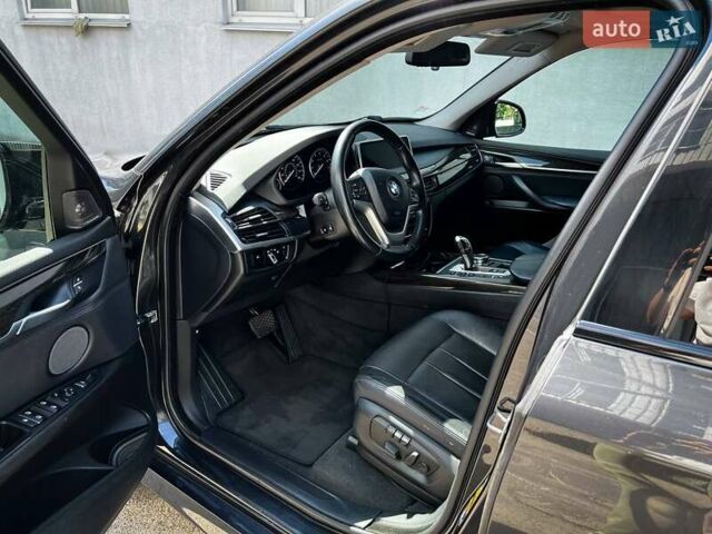 Сірий БМВ Х5, об'ємом двигуна 2 л та пробігом 210 тис. км за 29000 $, фото 5 на Automoto.ua