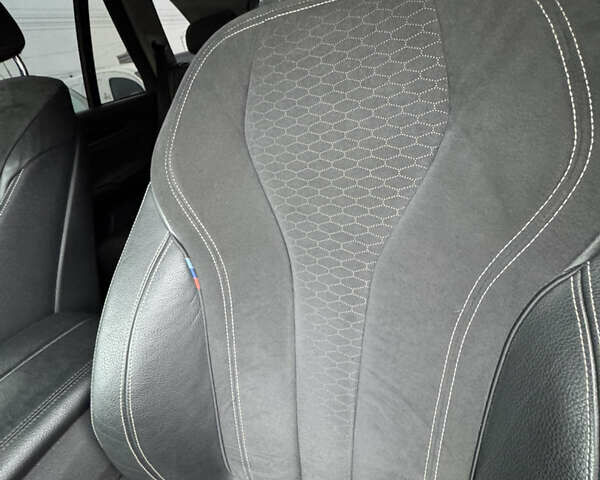 Сірий БМВ Х5, об'ємом двигуна 2 л та пробігом 161 тис. км за 23500 $, фото 18 на Automoto.ua