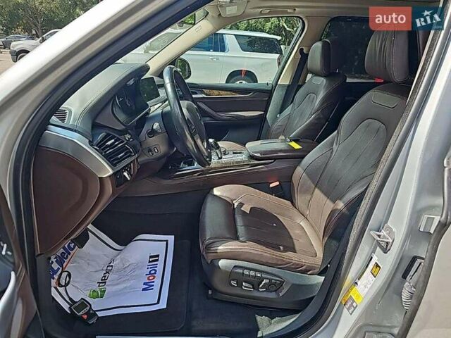 Серый БМВ Х5, объемом двигателя 2 л и пробегом 119 тыс. км за 22950 $, фото 5 на Automoto.ua