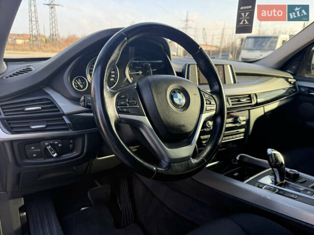 Сірий БМВ Х5, об'ємом двигуна 2.99 л та пробігом 131 тис. км за 27850 $, фото 14 на Automoto.ua
