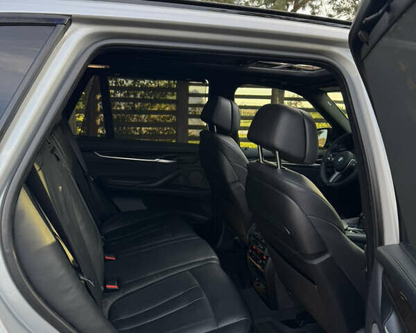 Сірий БМВ Х5, об'ємом двигуна 4.39 л та пробігом 78 тис. км за 32999 $, фото 11 на Automoto.ua