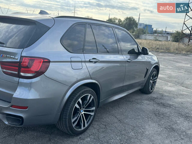 Сірий БМВ Х5, об'ємом двигуна 2.99 л та пробігом 180 тис. км за 42000 $, фото 2 на Automoto.ua