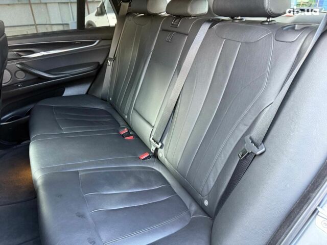 Серый БМВ Х5, объемом двигателя 2 л и пробегом 137 тыс. км за 36990 $, фото 14 на Automoto.ua