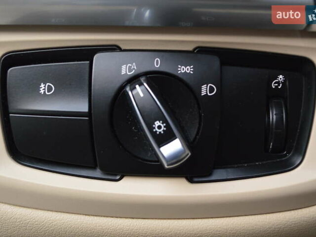 Серый БМВ Х5, объемом двигателя 2 л и пробегом 131 тыс. км за 27800 $, фото 26 на Automoto.ua