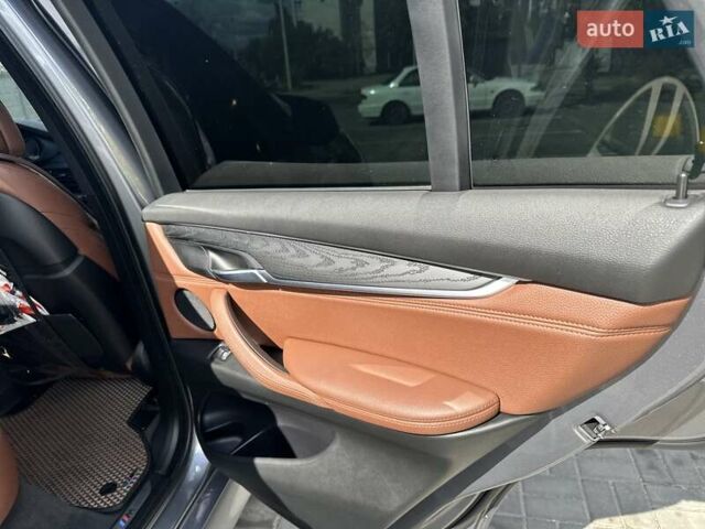 Серый БМВ Х5, объемом двигателя 2.99 л и пробегом 140 тыс. км за 42000 $, фото 13 на Automoto.ua