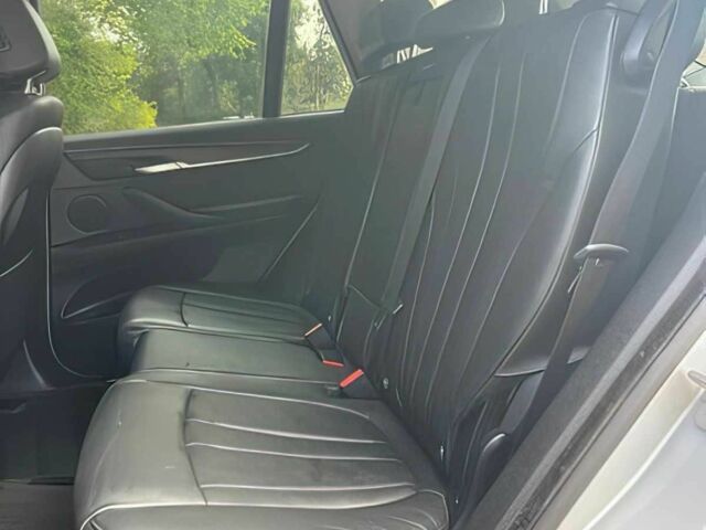 Серый БМВ Х5, объемом двигателя 3 л и пробегом 75 тыс. км за 21500 $, фото 11 на Automoto.ua