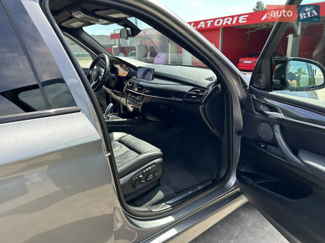 Сірий БМВ Х5, об'ємом двигуна 2 л та пробігом 136 тис. км за 31000 $, фото 31 на Automoto.ua