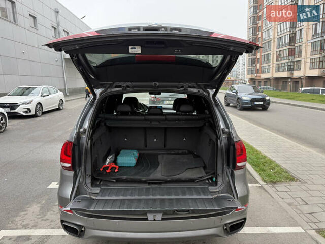 Серый БМВ Х5, объемом двигателя 2.98 л и пробегом 119 тыс. км за 27990 $, фото 17 на Automoto.ua