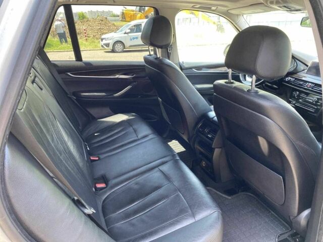 Сірий БМВ Х5, об'ємом двигуна 3 л та пробігом 140 тис. км за 15100 $, фото 6 на Automoto.ua