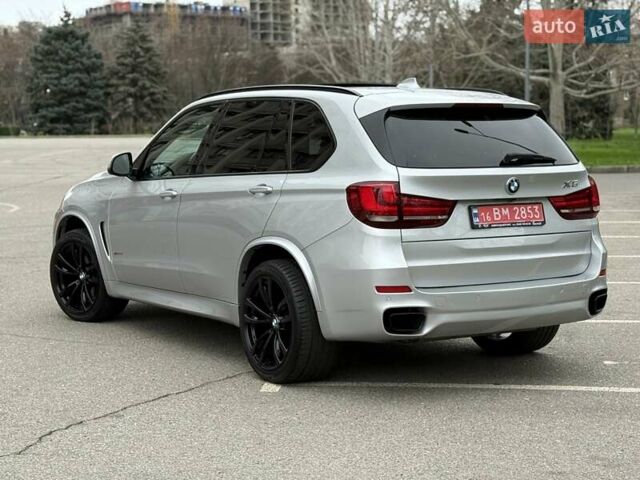 Сірий БМВ Х5, об'ємом двигуна 2.98 л та пробігом 140 тис. км за 27500 $, фото 15 на Automoto.ua