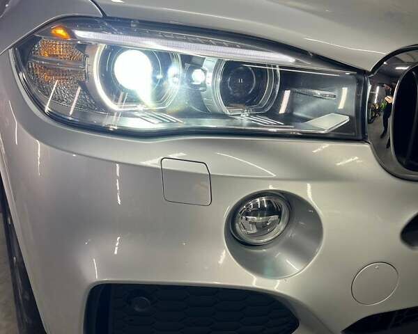 Сірий БМВ Х5, об'ємом двигуна 2.98 л та пробігом 158 тис. км за 25800 $, фото 9 на Automoto.ua