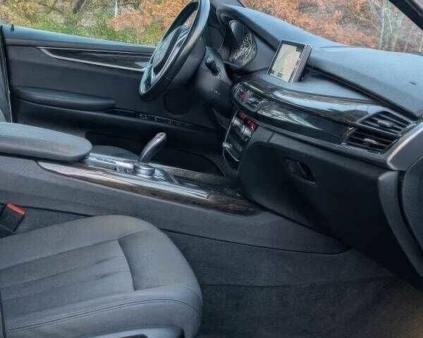Серый БМВ Х5, объемом двигателя 3 л и пробегом 119 тыс. км за 8000 $, фото 10 на Automoto.ua