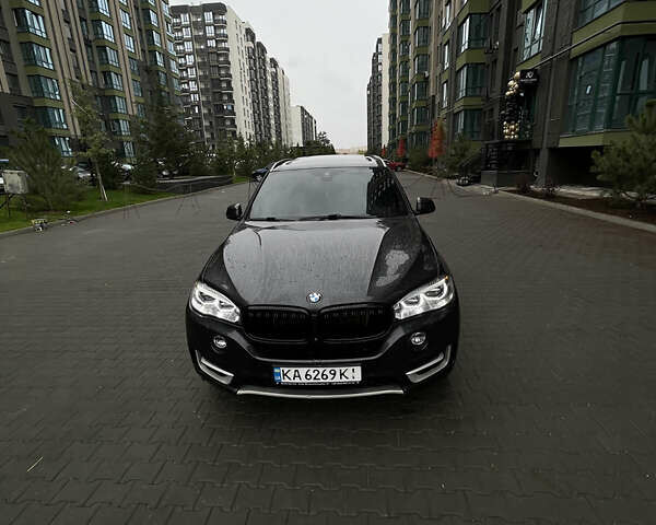 Серый БМВ Х5, объемом двигателя 3 л и пробегом 198 тыс. км за 19999 $, фото 1 на Automoto.ua