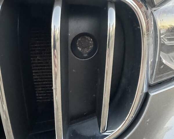 Сірий БМВ Х5, об'ємом двигуна 2.99 л та пробігом 195 тис. км за 38500 $, фото 21 на Automoto.ua